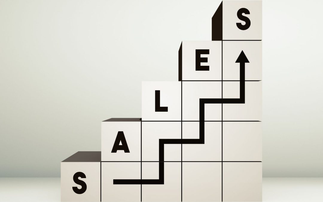 Normal Sales Commission Rates: The 2025 RevOps Benchmark Guide